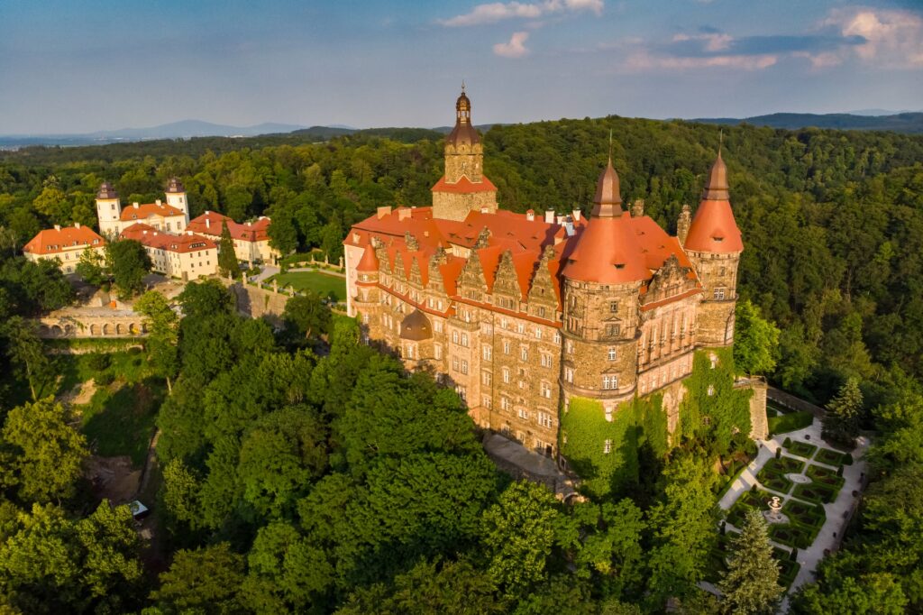 Zamek Książ atrakcja restauracji Harcówka w Wałbrzychu